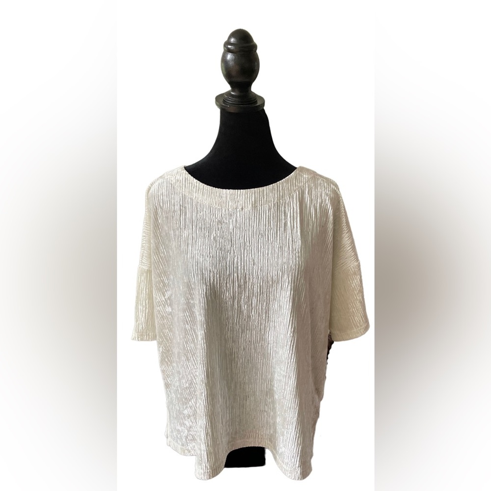 Banana Republic: Cream Soft White Textured Top